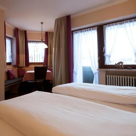 Hotel-gasthof Sperrer 호텔 그라사우