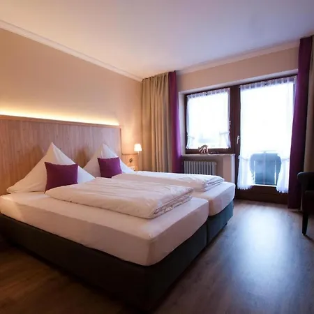 Hotel-gasthof Sperrer * 그라사우